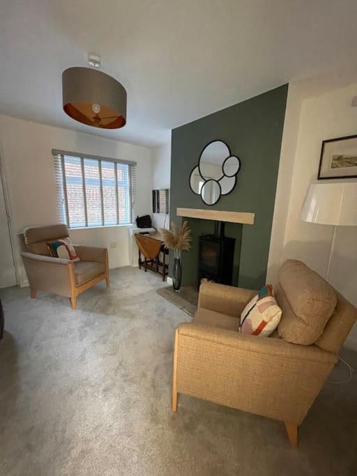4@no.4. A Cosy Spot For 4 And One Furry Friend Cawood