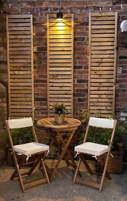 4@no.4. A Cosy Spot For 4 And One Furry Friend